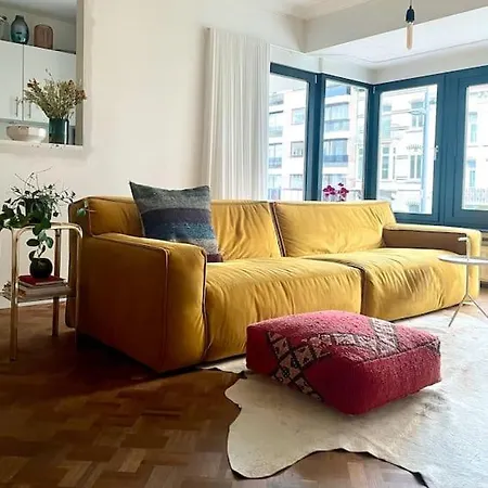 Spacious Mid-Century Design Apartment Close To The Beach & City Centre Апартаменты