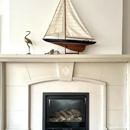 Spacious Mid-Century Design Apartment Close To The Beach & City Centre * Остенде