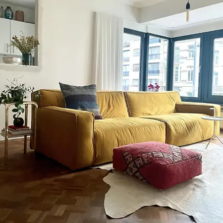 Spacious Mid-century Design Close To The & Centre * Ostende
