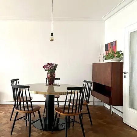 Spacious Mid-century Design Close To The & Centre Appartement *